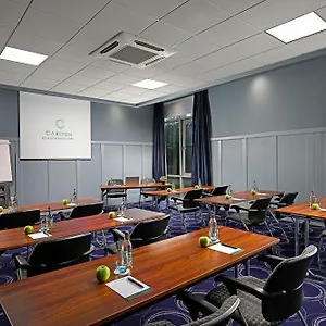 Hotel Carlton, Blanchardstown